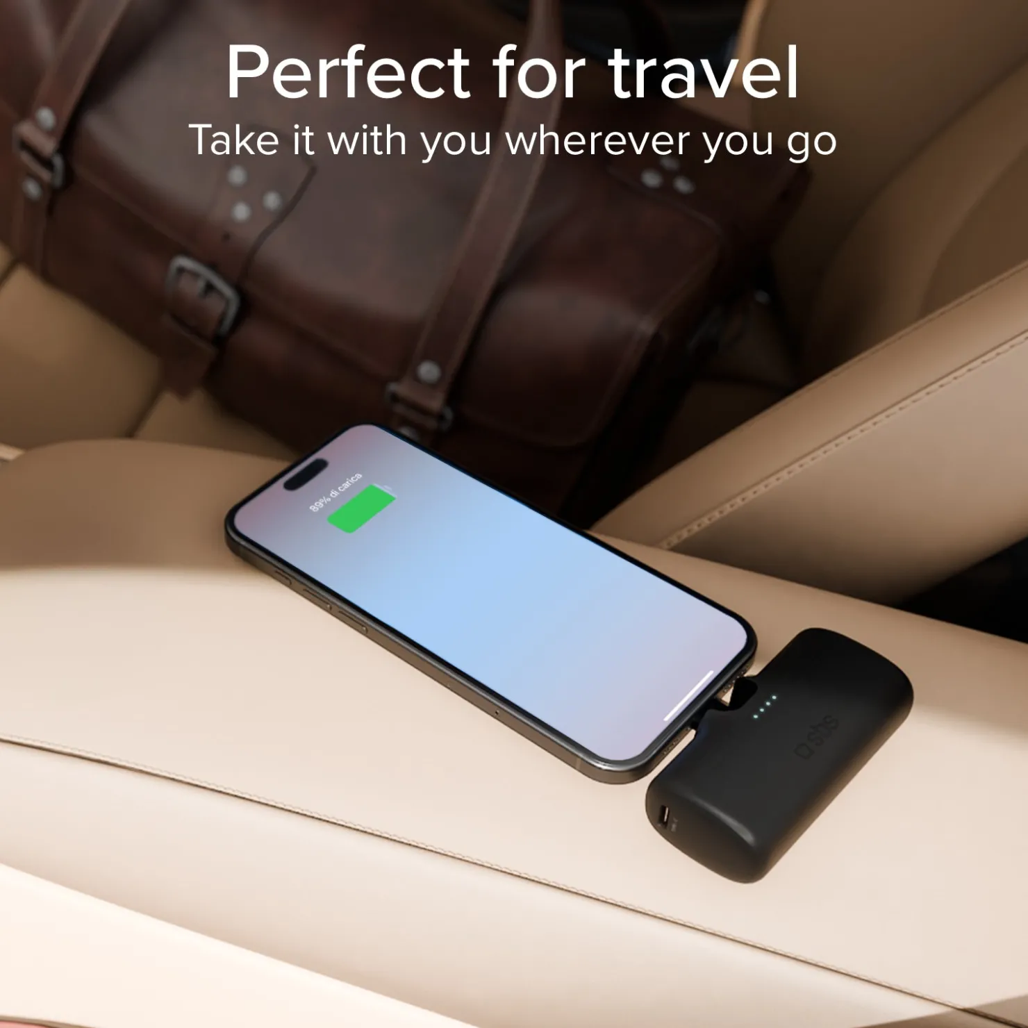 Powerbank mit 5000mAh, Standfunktion und integriertem Kabel|SBS Online
